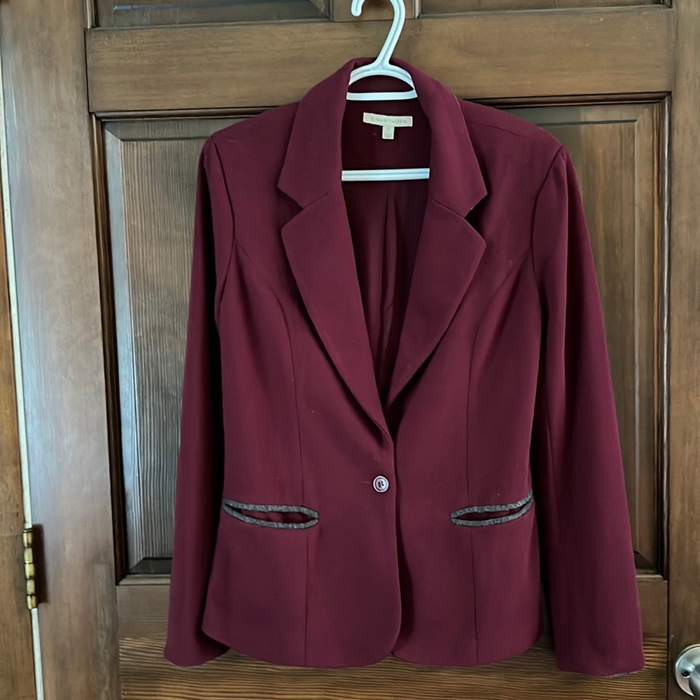 41 Hawthorn maroon medium blazer